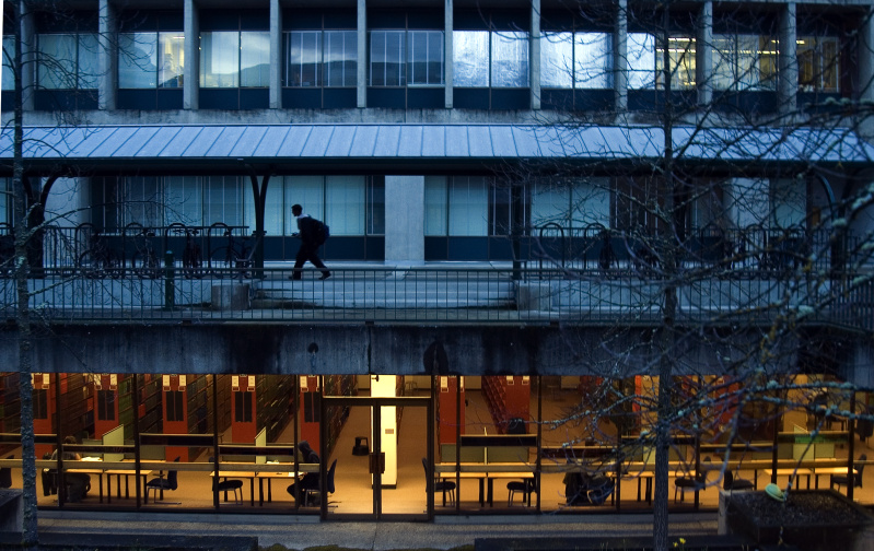 University of Oregon new research funding