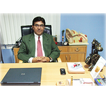 DR SURESH BALANI Banglore India resized 600