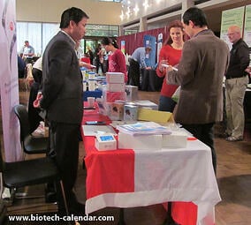 Researchers learn about the best and newest lab supplies at a past Texas BioResearch Product Faire™ Event. 
